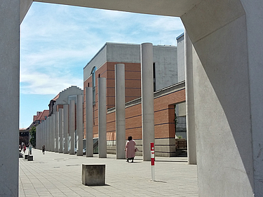 Nürnberger Straße der Menschenrechte als Symbol für „Nürnberg, Stadt der Menschenrechte“